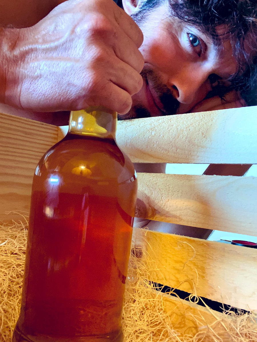 Morn’n! Its here. The Salvatore Brothers have a BOURBON!Our very own to share with you.I can’t wait to turn this bottle around to show you the label. Wed May 27th we will. Come. wizardworldvirtual.com MAY 27, 2020 #WizardWorld #WizardWorldVirtualExperiences #TheVampireDiaries