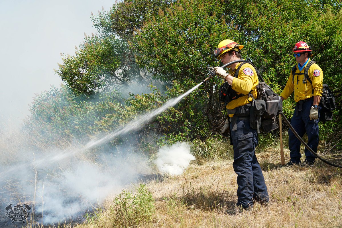 fila_michael's tweet photo. Oceanside FireFighters from OES 8633 at a Prescribed burn at Camp Pendleton yesterday. @Oceanside_Fire @OFA3736 https://t.co/LFVJ4KGunA