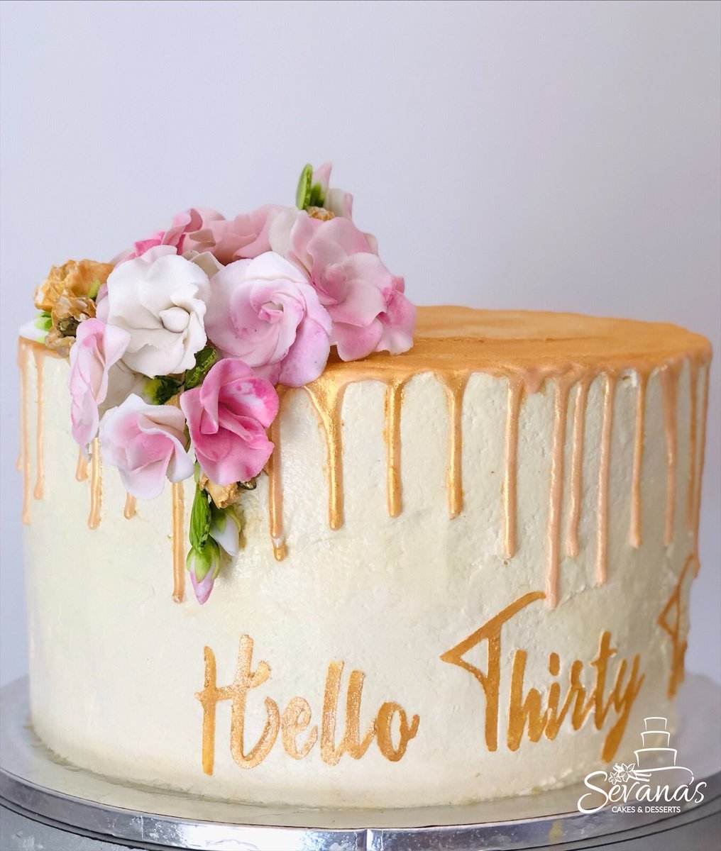 SevanaCakes's tweet photo. Are you're looking for delicious tasting, gorgeous looking cake?
Whatapp to order 0775479101
#keepingyoucaked #sugary_petals #sevanascakes
#redmarketsunday
@iMisred https://t.co/t4x5X8YvCB