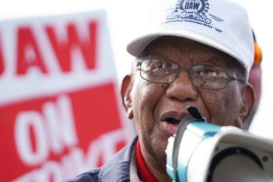 Ruben Burks, 86, was the 1st African-American  @UAW secretary-treasurer and a Walter Reuther appointee. “Ruben was a fighter for civil rights, a fighter for a fair wage,” Flint pastor Chris Martin said. “He was truly a legend in this city.” He died April 6  https://bit.ly/2WYpPFq 