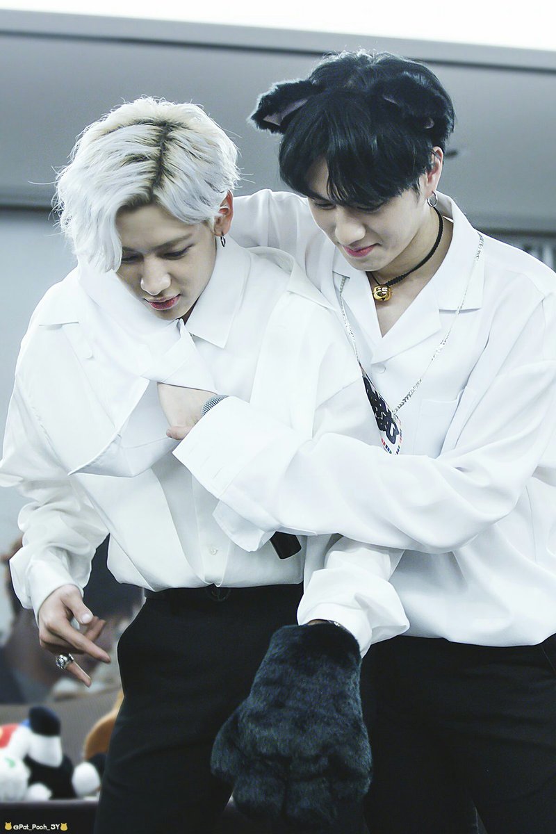 a thread of yugbam but they get older as you scroll