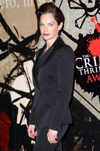 Ruth arriving at the Specsavers Crime Thriller Awards (2013)