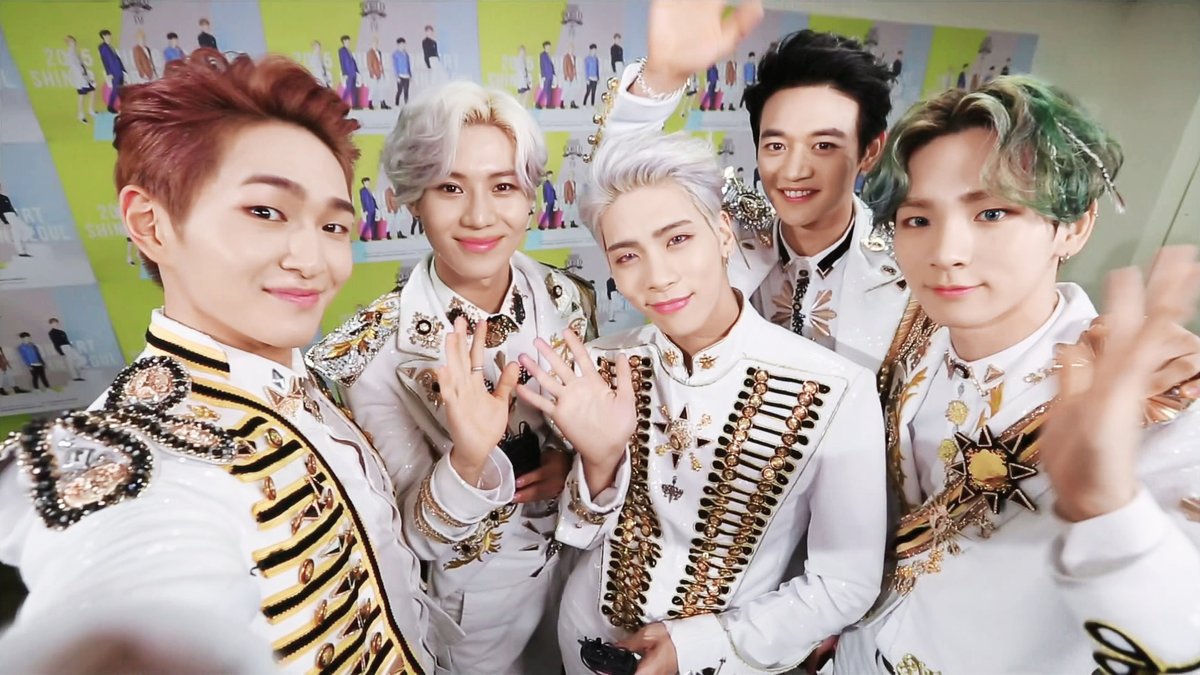 rose_pinkpanda's tweet photo. Happy 12th Anniversary SHINee.π
The Best Boy Group in the World. I'm a proud shawol always and forever to support and protect all of you. Enjoy the rest of the day full of love all over the world.
#12YearsWithSHINee
#μ€μ΄λλ_12λ
μ§Έ_λΉλλμ€
#AlwaysWithYouSHINee
#ADecadeAndTwo https://t.co/fICFyMSNjx