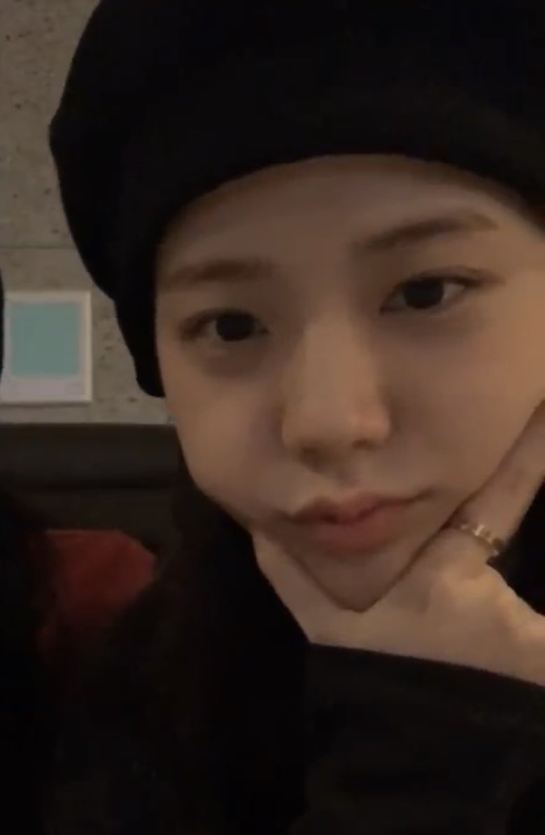 rich jensoo ✨ tweet media