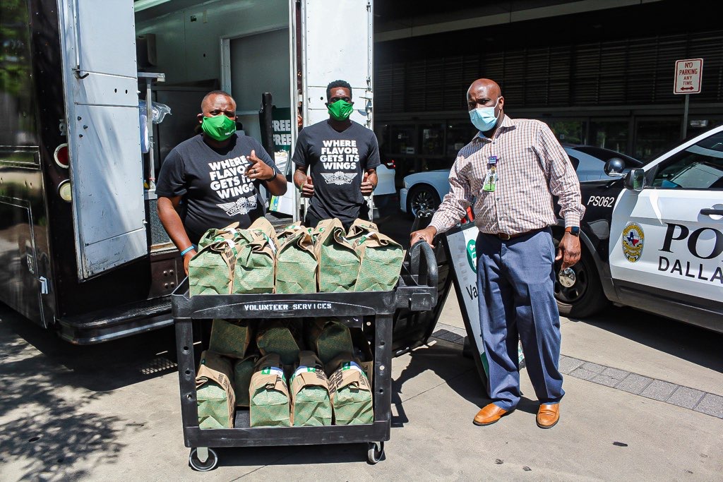 Thank you @DoorDash and @matrix31, @Wingstop once again delivered food to healthcare workers at Parkland Hospital last week! #OpenForDelivery https://t.co/zcbIaF5Bxe