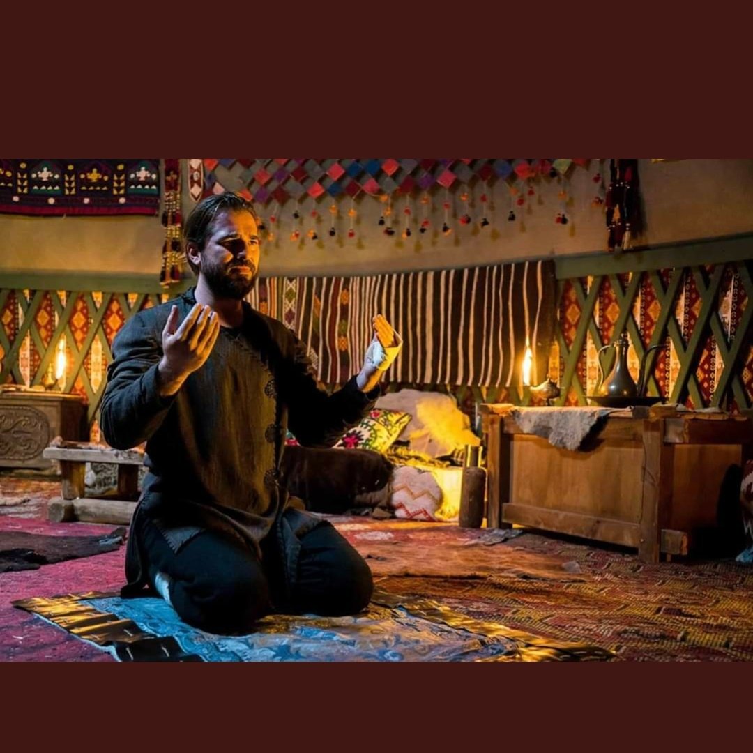 itsMishalkhan's tweet photo. The Greatest Lesson we learned From #ErtugrulGhazi is: 

"If ALLAH is with You, it Doesn’t Matter Who is Against You" 💖 https://t.co/lppnvqCmAp