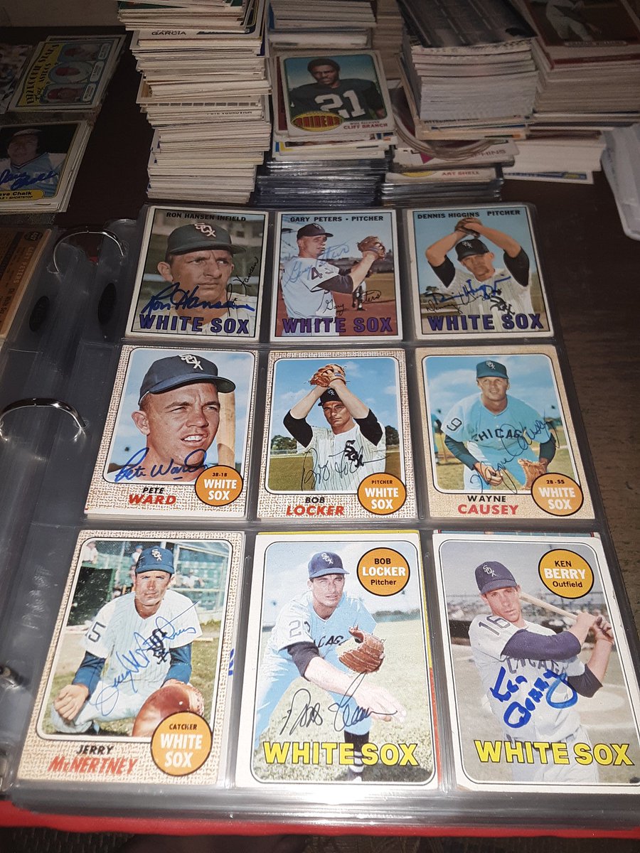 First 4 pages of White Sox autographs with a Bobby Shantz slipped in adding  @Pabst_Beer_8 on the thread