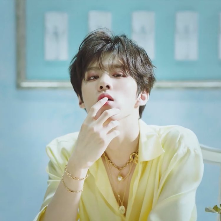 yayaya_ws's tweet photo. 너를위해노력하는게행복
#아름다운_적월의밤_0525
널위한거라면먼들못해
#WitnessTHEREDMOON 
우서가우리대박내자 https://t.co/Ul1EWzCf7v