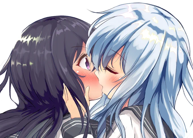 キスの日だったらしいのであかひびのお二人でちゅーしてもらいました(遅刻)
#艦これ #キスの日 