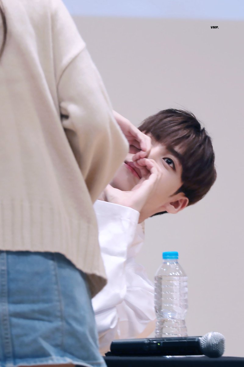 Vin_My_Place's tweet photo. 💗💗💗

#송유빈 #유빈 #비오브유 
#SONGYUVIN #YUVIN #BOfYou #B_O_Y https://t.co/luERbtb5jE