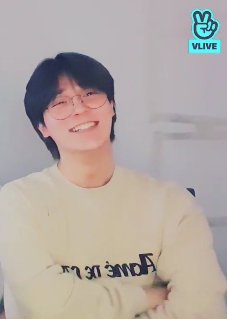 A thread just for Yunsung being a Cutie on 23/05/2020 live