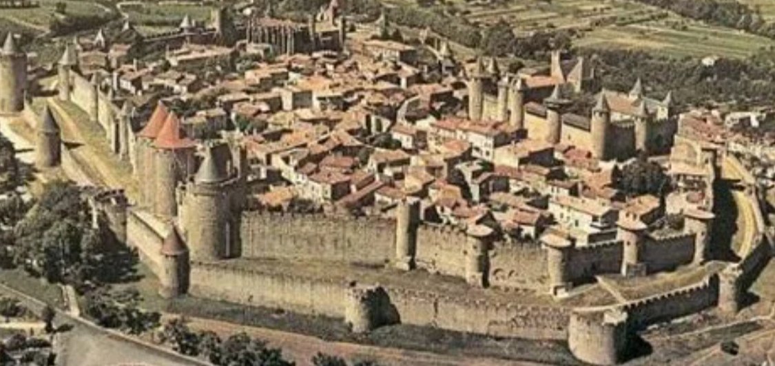 38. Salamanca- Super big old and popular university city- Cute fortified towns- "Cada vez más facha" according to a friend idk