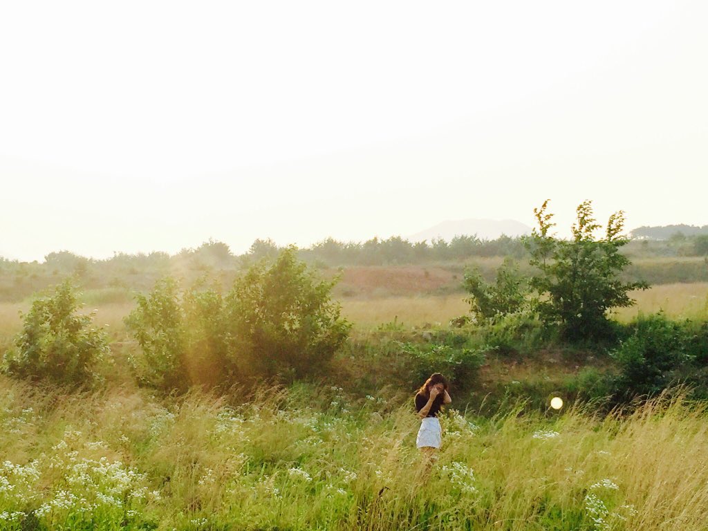 shielala27's tweet photo. This place is an open field just across the entrance to Haedong Yonggung Temple. I loved the vibe then. I loved the vibe all the more now. ❤️
#VisitKorea #koreatrip #Busandiaries #randomplaces #imissyoubusan https://t.co/fPXarkCZ3v