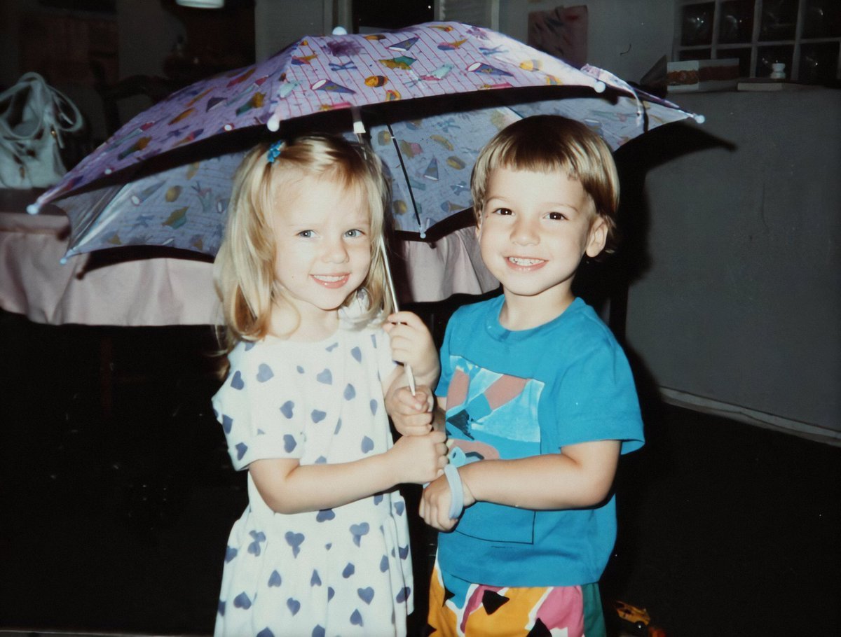 mnswift13's tweet image. ชอบสการ์เล็ตตอนเด็กมากๆเลยอะมันน่ารักนุ่มนิ่มไปหมด เปงเด็กก้อนของหม่ามี้💜💜