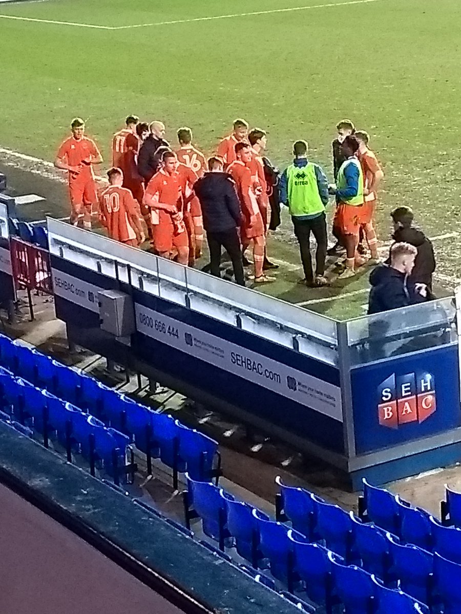 BrandonCabby's tweet photo. @OwenWatkinson10 going through old pics, was sat with your dad that night. https://t.co/6TNhvENJnw