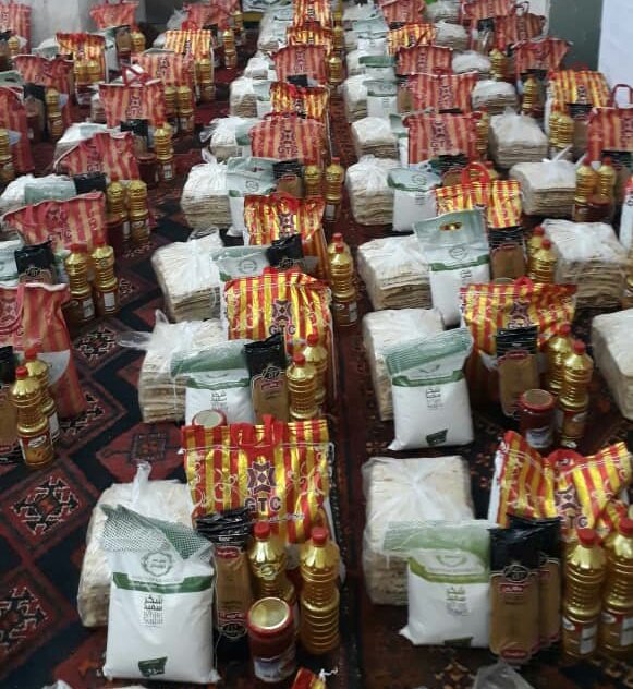 Gh_Pourzare's tweet photo. در سومین مرحله از رزمایش #کمک_مومنانه تعداد بیش از 400 بسته معیشتی به ارزش حدودی 1,200,000,000 ریال از محل کمک های مردمی جمع آوری و در بین نیازمندان و آسیب دیدگان کرونا توزیع شد. https://t.co/BFvXAnoeyr