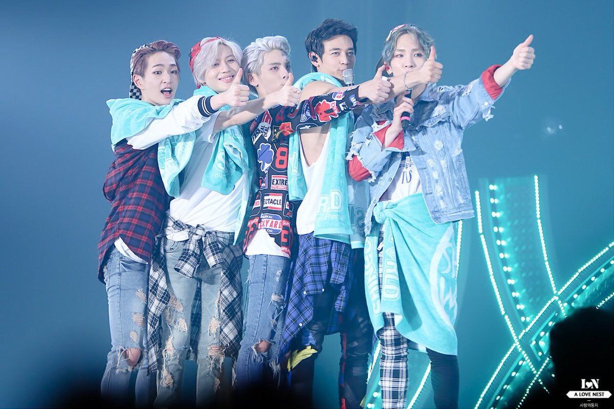 Клаб шоу шайни. SHINEE 5. SHINEE участники 2022. Группа SHINEE В 2022 году. SHINEE celca.