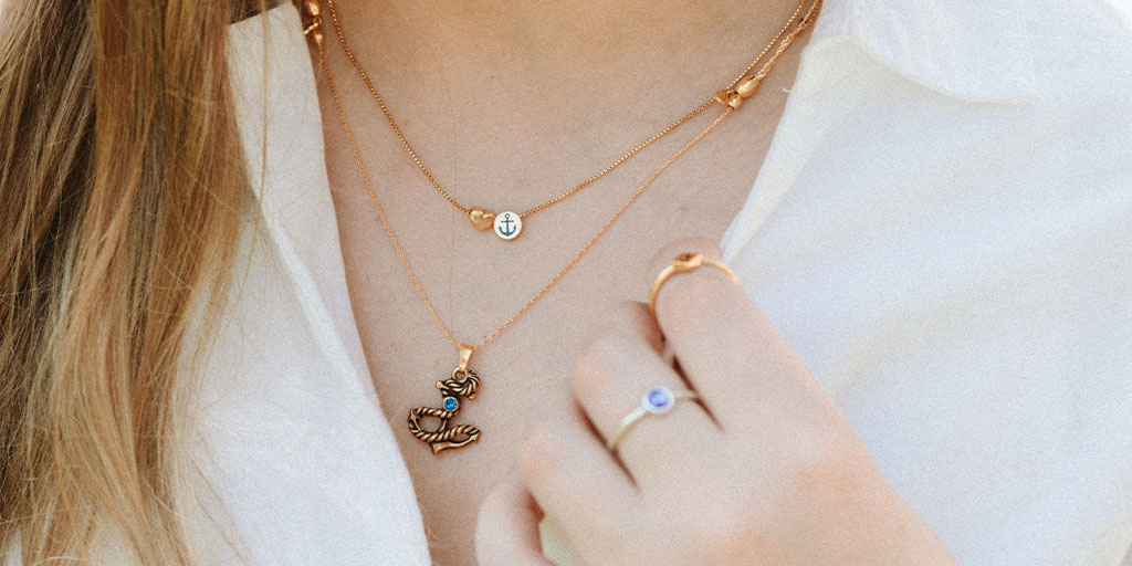 alexandani's tweet photo. Symbol Spotlight: Wear the #Anchor for stability + strength โ
Shop anchor styles > https://t.co/8LwM5ru5y9
#alexandani #summer2020 #bohobeach https://t.co/w8Wox9crcD