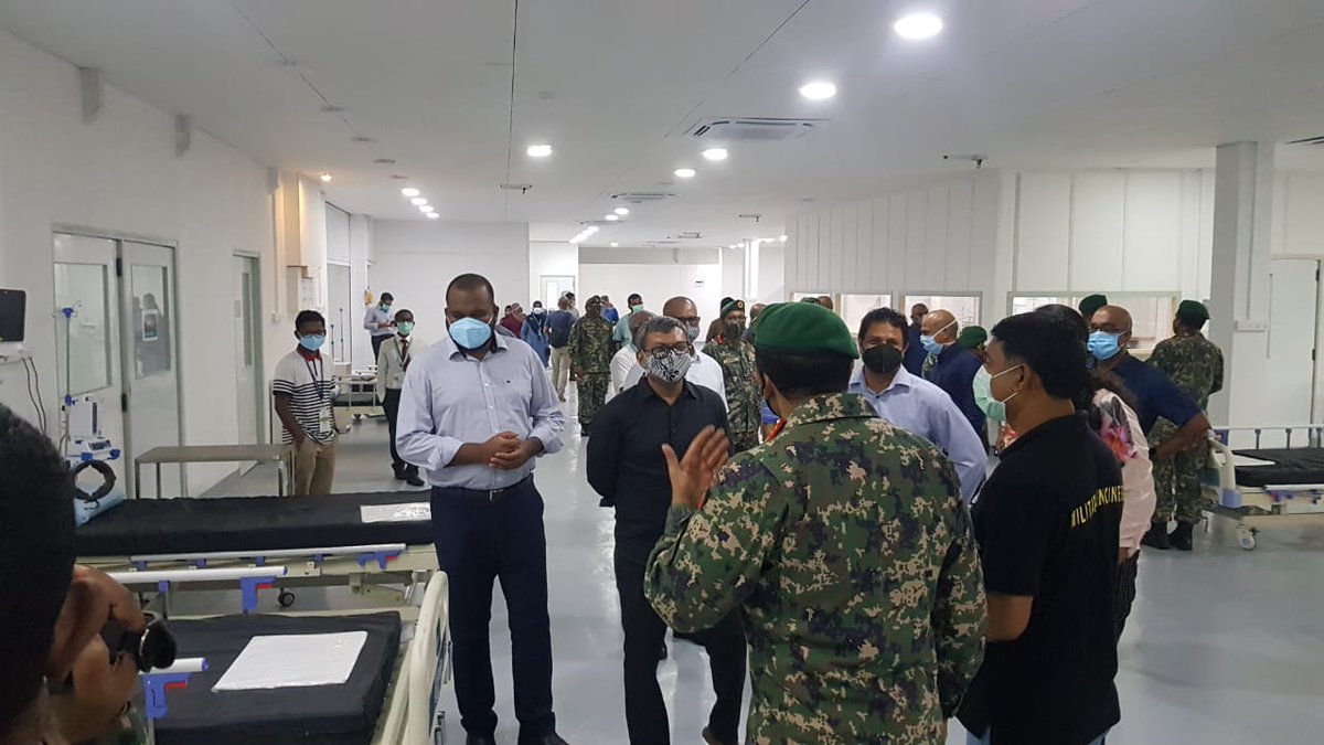myfoona's tweet photo. Covid19 aa gulhigen HM gai qaaim kurevunu medical facilities Allah ge vaagi fulhaa eku nimmaalevijje. MNDF, Fenaka ge lobuvethi muraali muwazafun adhi ehenihen baiverinah hithuge khaalis kamaa eku shukuru adhaa kuran. https://t.co/MFbwGu5rjN