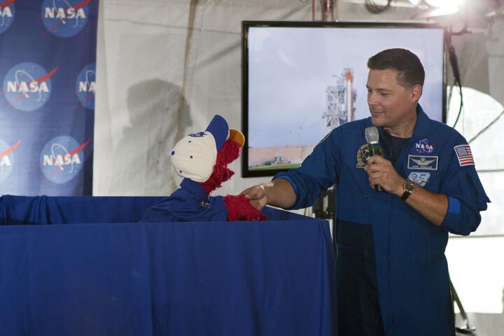 Ahead of Atlantis’s liftoff, we toured  @NASAKennedy and met fascinating people. Even  @elmo was there! But most importantly I made friends for life through  @NASASocial. I’ve attended 3 friends’ weddings and I’m even officiating one in November! 