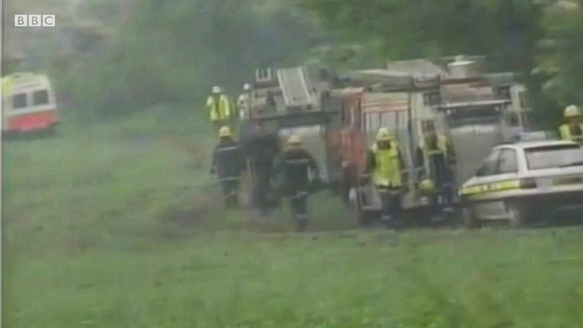 Cameramal's tweet photo. On May 24th 1995 Knight Air flight 816 left Leeds Bradford Airport for Aberdeen, within minutes the crew reported to ATC they had a problem, as it returned to land the plane crashed near #Dunkeswick 6 miles NE of the airport, the 3 crew and 9 passengers all died. https://t.co/z3pyPEhSY7