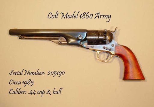 Enfin, l’arme avec laquelle Agust D tue le roi est une arme est le modèle Colt 1860 Army, elle était l’arme de l’infanterie lors de la guerre civile.