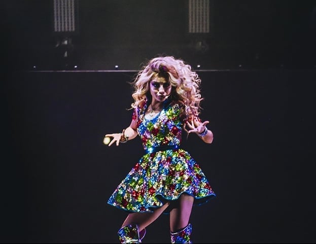 Karolsevillatw's tweet photo. EXTRAÑO ESTO🤧🤧🤧💜💕💣 #soyluna #soyluna2 #soyluna3
#luna #lunavalente #solbenson
#lunistas #lunistos #karol #karolista #karolistas #karolistos #karolsevilla @karolsevilla @karolsevilla https://t.co/uEJiTt3DCW