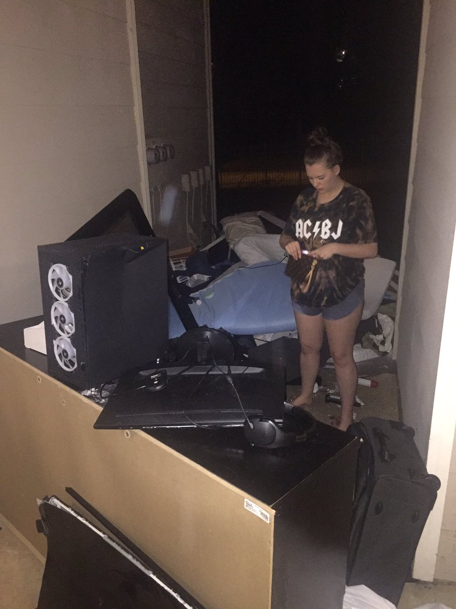 JayuneTV's tweet photo. @iBUYPOWER Computer was absolutely amazing, but this happened from my “roomate” and my baby won’t work anymore 😔 https://t.co/jbVpk6YY1Z