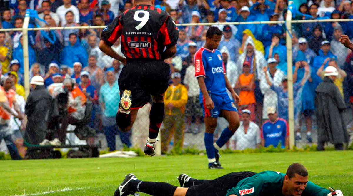 AthleticoPR's tweet photo. 2T 21’ - 
GOOOOOOOOOOOOOOOOOOOOOOOOOOOOOOOOOOOOOOOOOOOOOOOOOOOOOOOOOOOOOOLLLLLLLLLLLLLLLLLLLLLLLLLLLLLLLLLLLLLLLLLLLLLLLLLLLLLLLLLLLLLLLLLLLLLLLLLLLLLLL!!!!!!! 
ALEXXXXXXX MINEEEEEIIIIIIRO!!!!!!! 
#Furacão2001 https://t.co/g4VExe43db