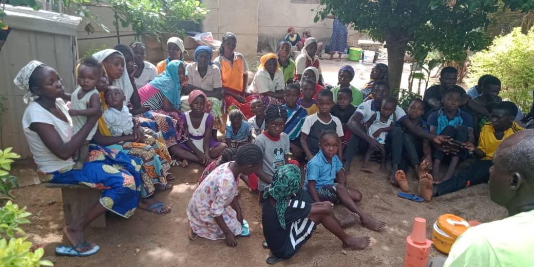 These are IDPs who are trying to eat. This was taken yesterday evening. These are IDPs in just one house in Kujama yesterday. It is the same situation in many houses in Kujama. Cafra, whoever he is, is a pathological liar.