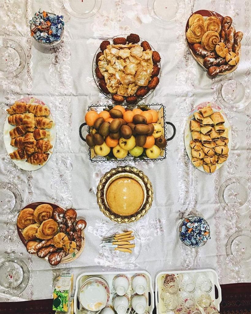 An occasional set of desserts and fruits on Eid days; traditionally called dastarkhan. This Eid we opted for homemade bakes and pastry to offer our guests instead of the traditional dry fruits.
Photo & text by Habibullah Hayat #everydayKabul, #everydayAfghanistan, #eidmubarak