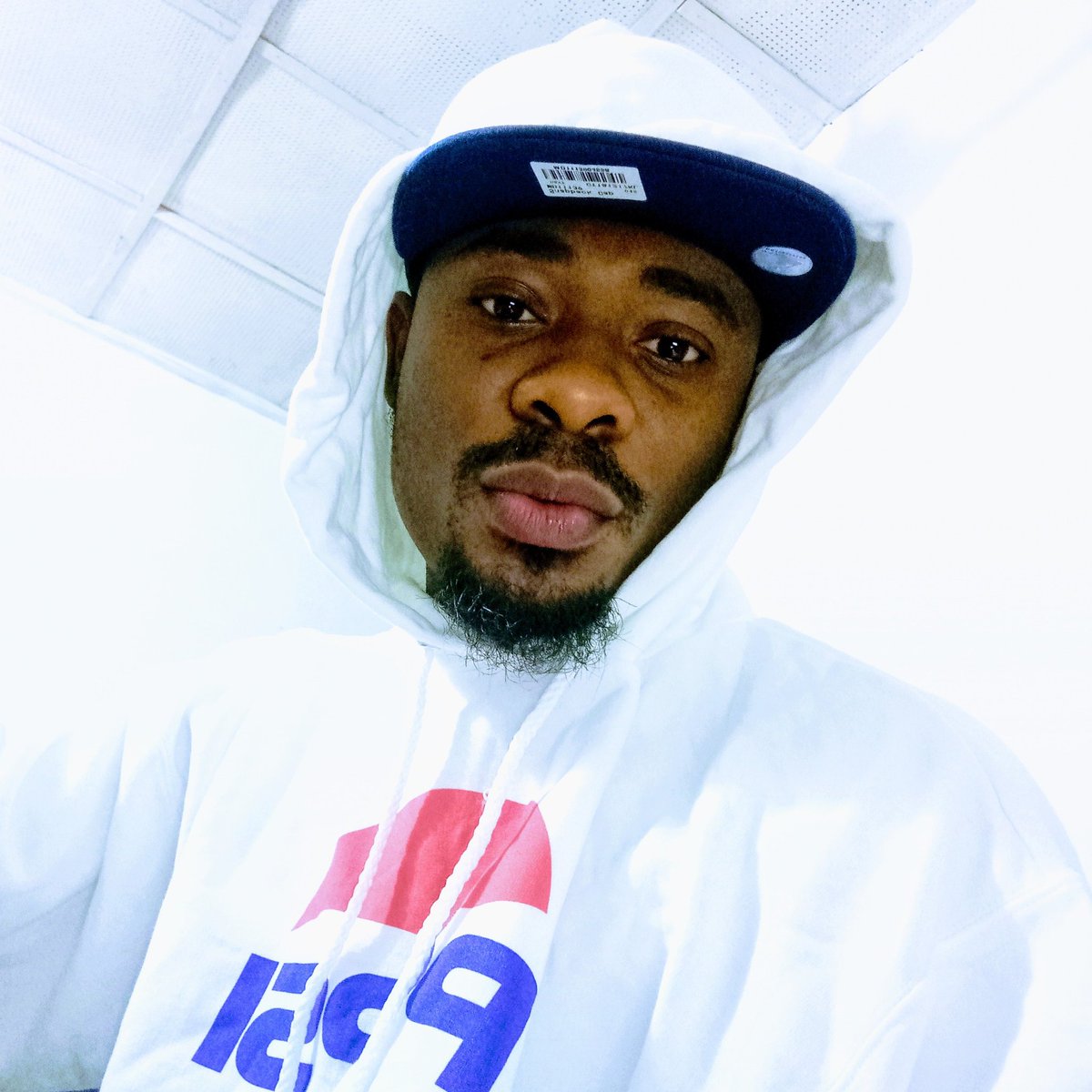 MiddyOfficial's tweet photo. #NewProfilePic https://t.co/zRYVCzvWmN