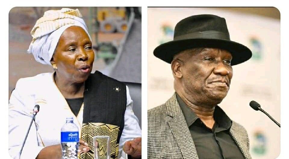 #cyrilramaphosa
Until these two agree about alcohol being sold, I wont be satisfied by what the president said