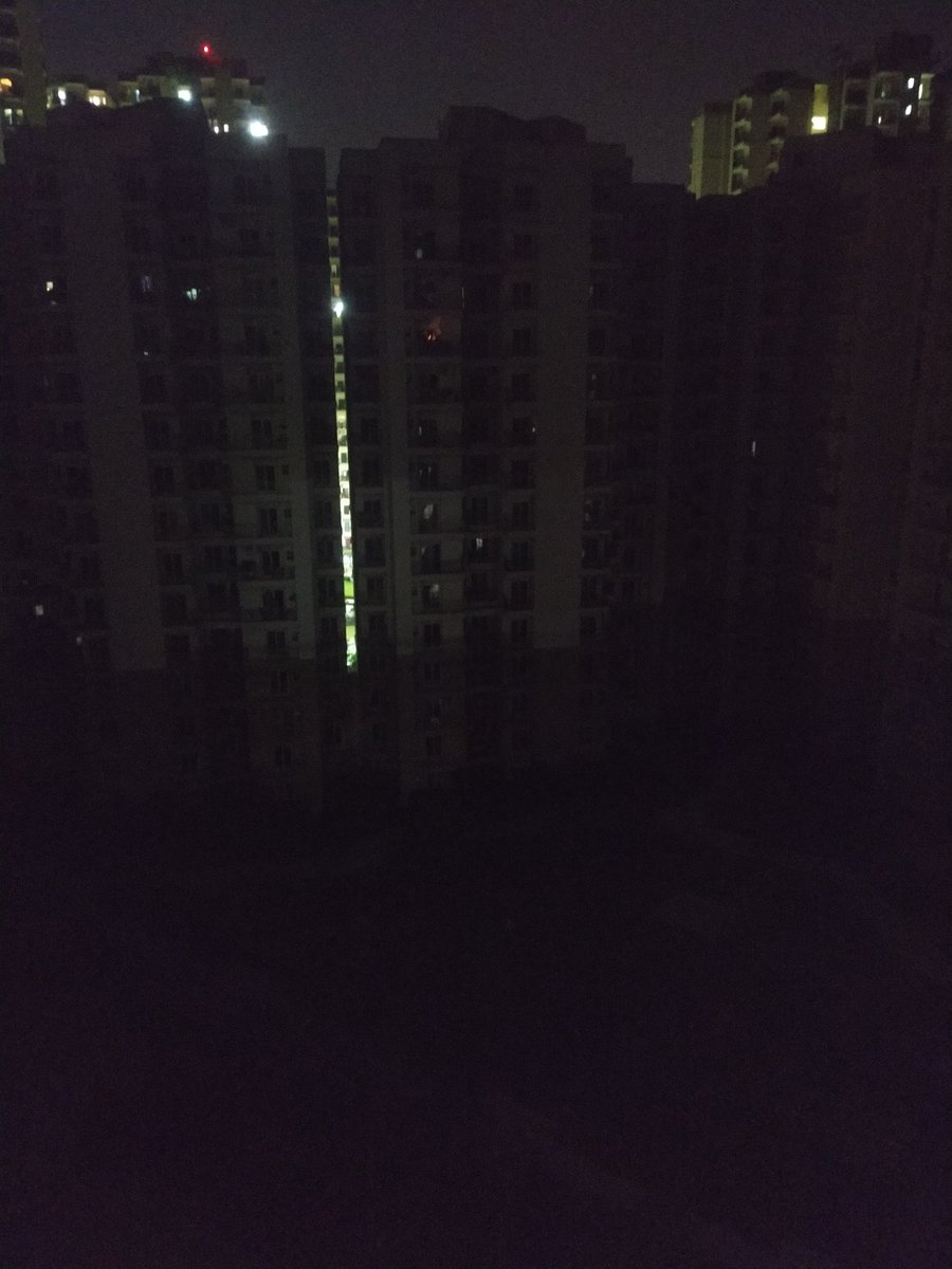 bhatia2210's tweet photo. No Electricity in more than 50% tower in Paramount Emotions, sec1, Grenowest. It's big threat. Children and Senior Citizens live in society. Also from security point of view it's a worst situation. @Mediaconnect3 @tricitytoday  @dmgbnagar @tejpalnagarMLA https://t.co/w5sNAbvYD1