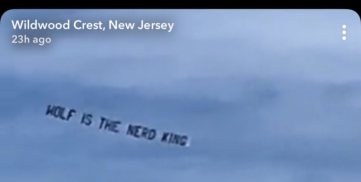 PhillyFink's tweet photo. Found this on snap map #NerdKing https://t.co/q0ENWkN7W1