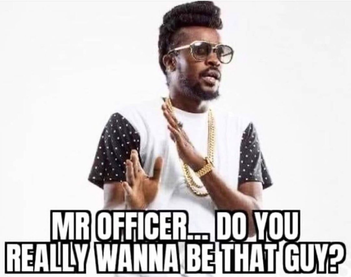 And the award for the best response to police at the door goes to @kingbeenieman. Last night was the best viewing ever! Big ups @grunggaadzilla @timbaland #clash #BountyKillaVsBeenieman #BeenieMan #policeatthedoor #jamaica #dancehall