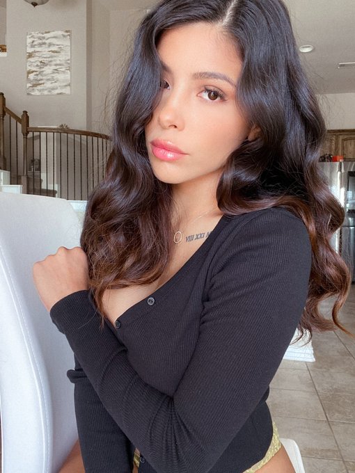 TW Pornstars Skyler Lo. The most liked pictures and videos from