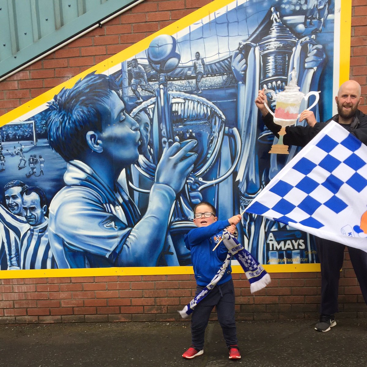 caldeybird's tweet photo. After the soaking at βFull Timeβ earlier we finally got round to the Trophy Presentation this afternoon...
Weβve had great fun celebrating @TrustInKillieβs #Killie97 #LiftTheCup Anniversary shenanigans this weekend! ππ»ππ»ππ»ππ΅βͺοΈπ΅
#TrustInKillie #WeAreKillie https://t.co/JPZrOESa6V