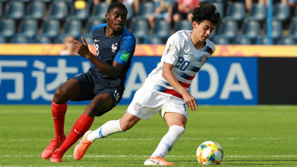 Richard Ledezma, AM (2000) - Gloster's teammate in Jong PSV is Ledezma, who after the U-20 World Cup was promoted to reserves from the U-19 team; he's also a starting lineup player #USYNT  #USMNT 