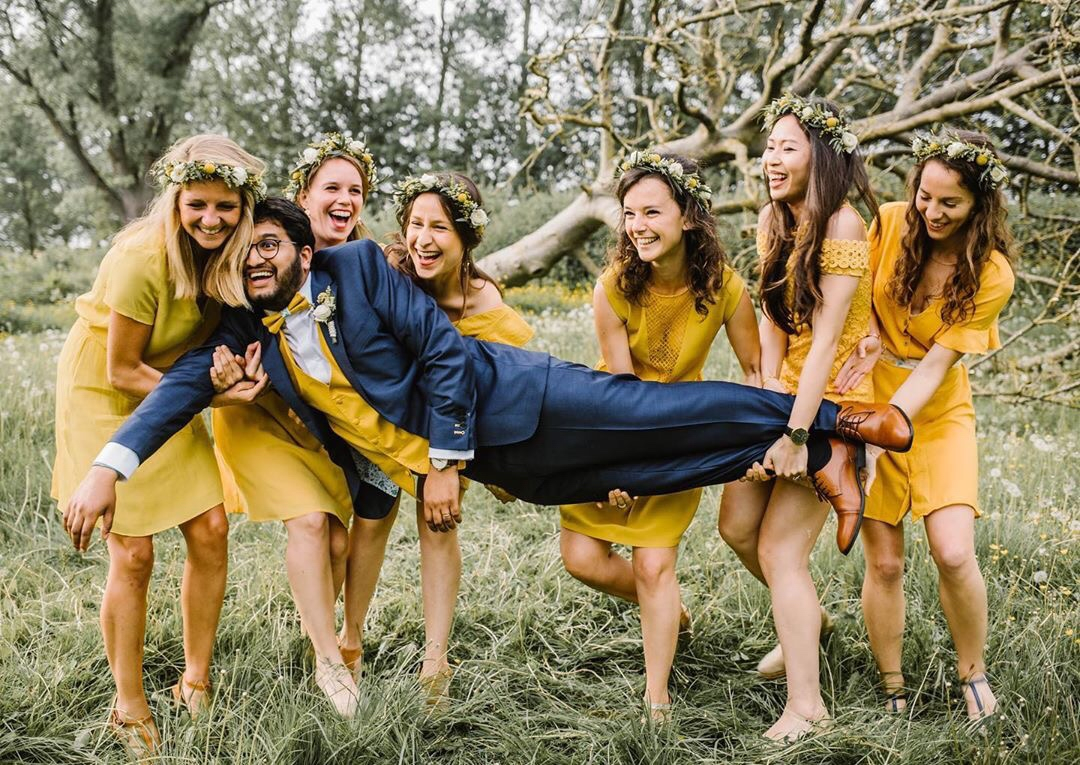 BridalFantasy's tweet photo. Anything is possible when you have the right people there to support you 🌻

Photographer: @rosesetviolettes

#bridalfantasy #bridalfantasymagazine #bfbride #yegbride #yycbride #bfyyc #bfyeg #yycwedding #yegwedding #calgarybride #edmontonbride #albertabride #bride #wedding https://t.co/RZD6lAk0gD