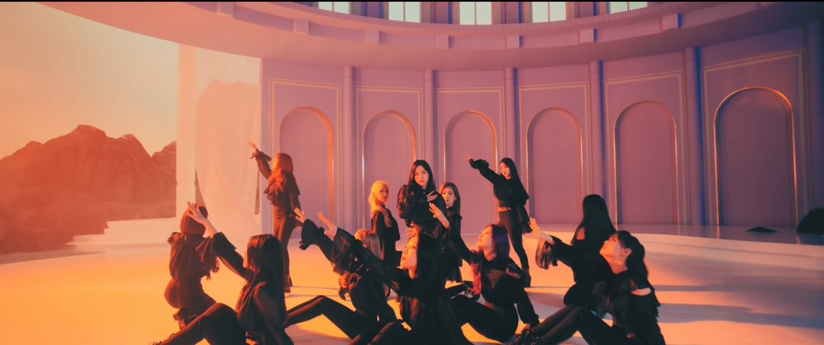 - a girlgroup mv you like - This was a MOVEMENT I will never forget 