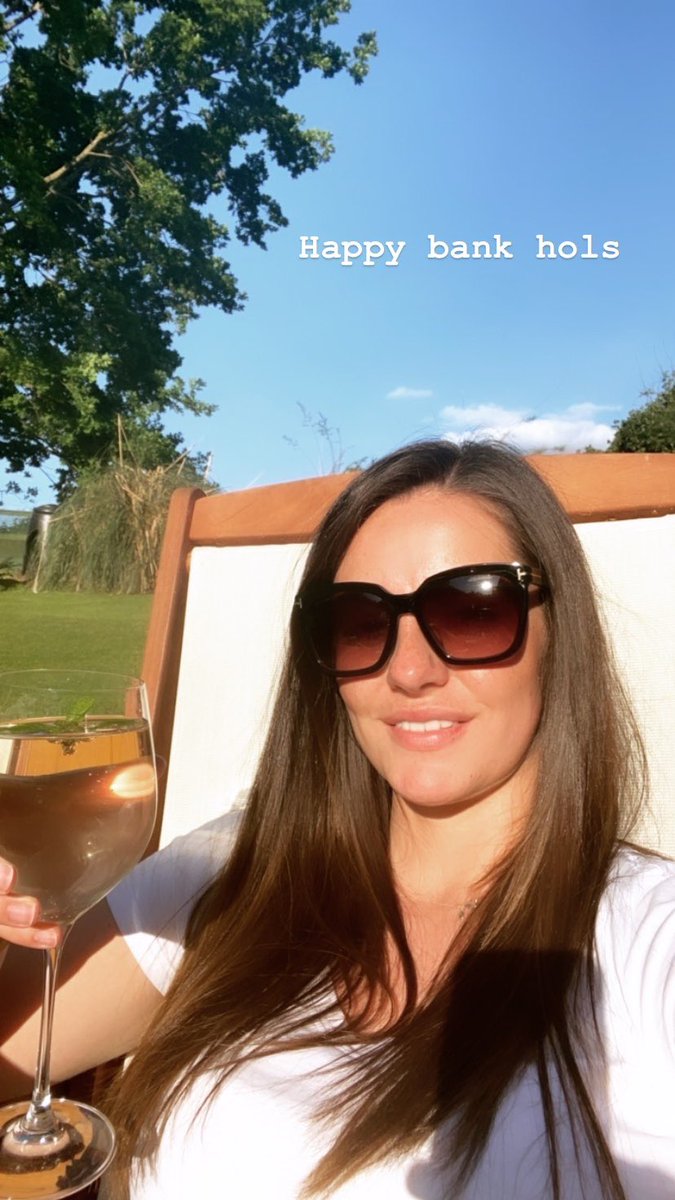 Happy bank hols... cheers for the 62nd time 🥂 #bankhols #bankholiday