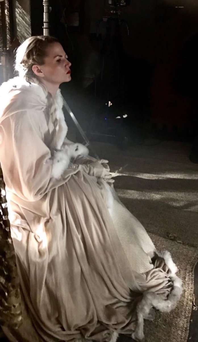   @jenmorrisonlive as Emma Swan  #JenniferMorrison  #SwanDay