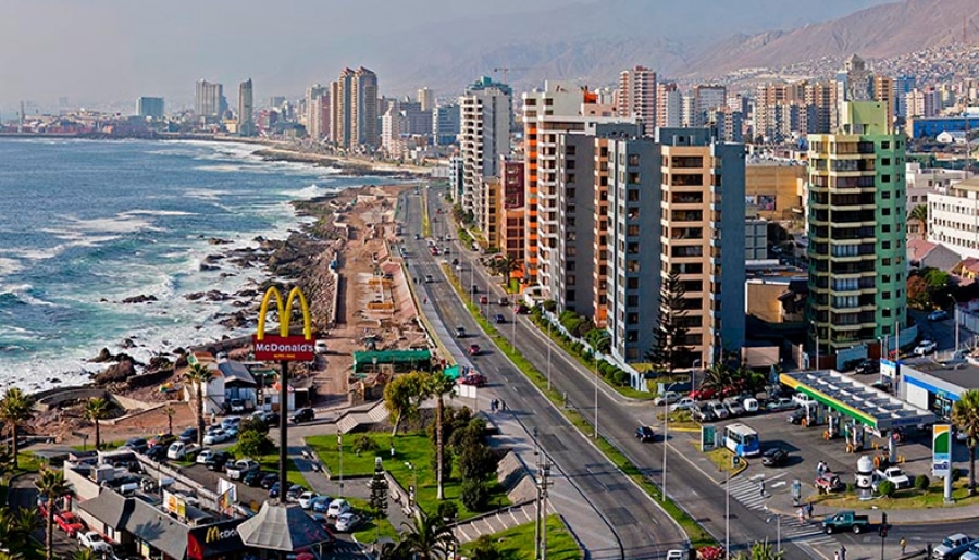 DFinanciero's tweet photo. Comunas en #cuarentena: Antofagasta y Mejillones podrían salir de confinamiento https://t.co/Sxn5XZvz0g https://t.co/1l0BHlWczf