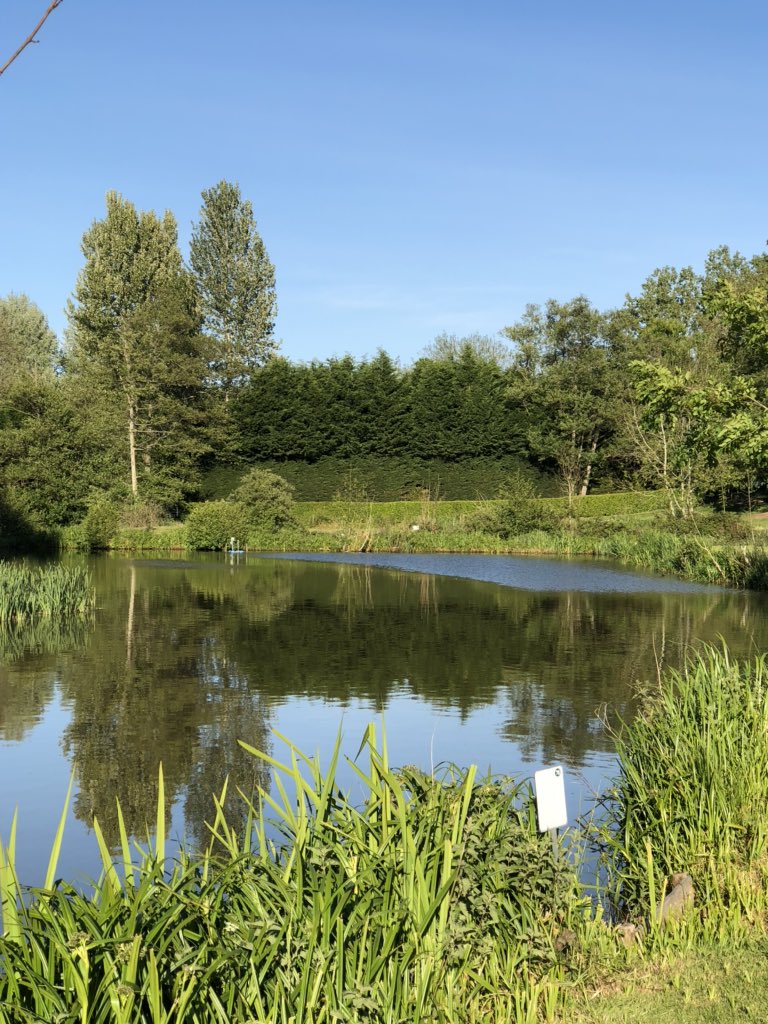 Another busy day, lots of happy customers. Grabbing a few minutes before the prep for tomorrow begins ....