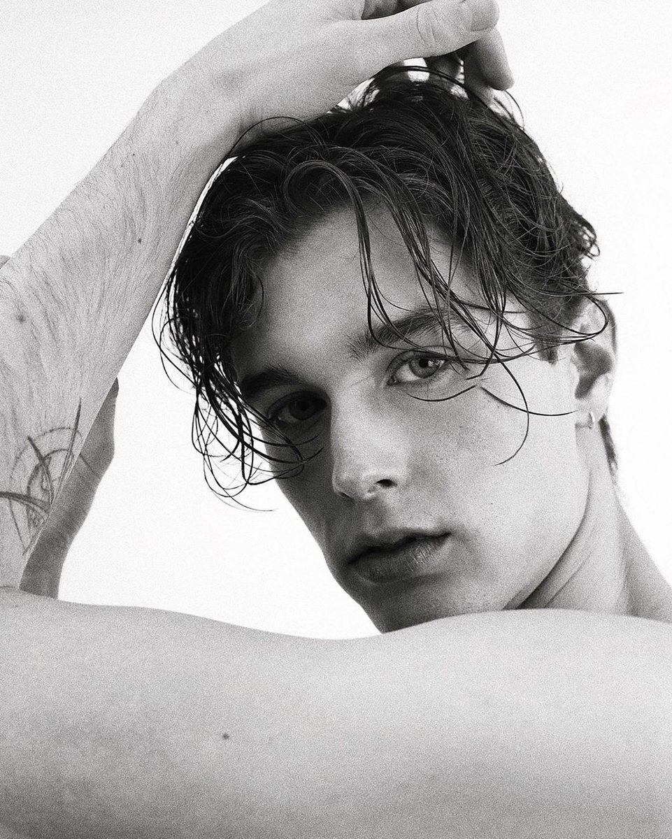 Aiden Castronova🏀🎗🥉- “I love competition; it turns me on.”

-College Frat Student.-

-FC: Thomas Rosser.

Ships with chem.

Open plots/Storylines.

-Mainly College theme.-

-A nice, genuine guy.-

-Wants to make friends.-

Like/RT 

[Writer Tag: Scream Kings.👑]