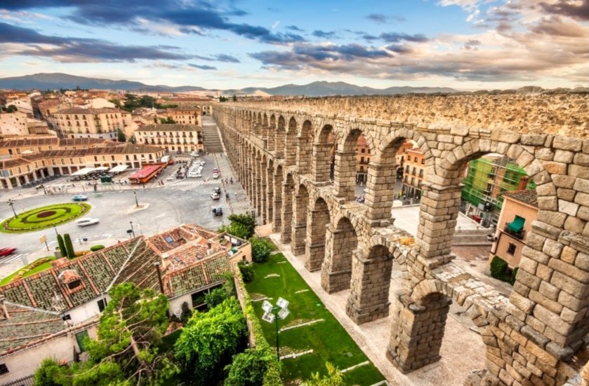 30. Segovia- We're entering the glamourous ones ladies!- She artsy she old she majestic- Old buildings + the aqueduct slaps- Where you'd go to pass a lovely weekend especially if you live in Madrid