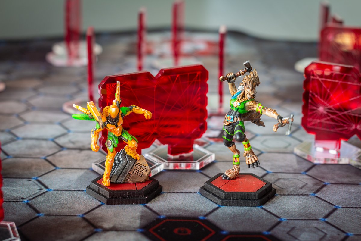 Read our guide for Double Trouble: Moonchild! The dangerous queen of spinning tomahawks!
arachnet.de/double-trouble… <a href="/AristeiaTheGame/">Aristeia!</a>