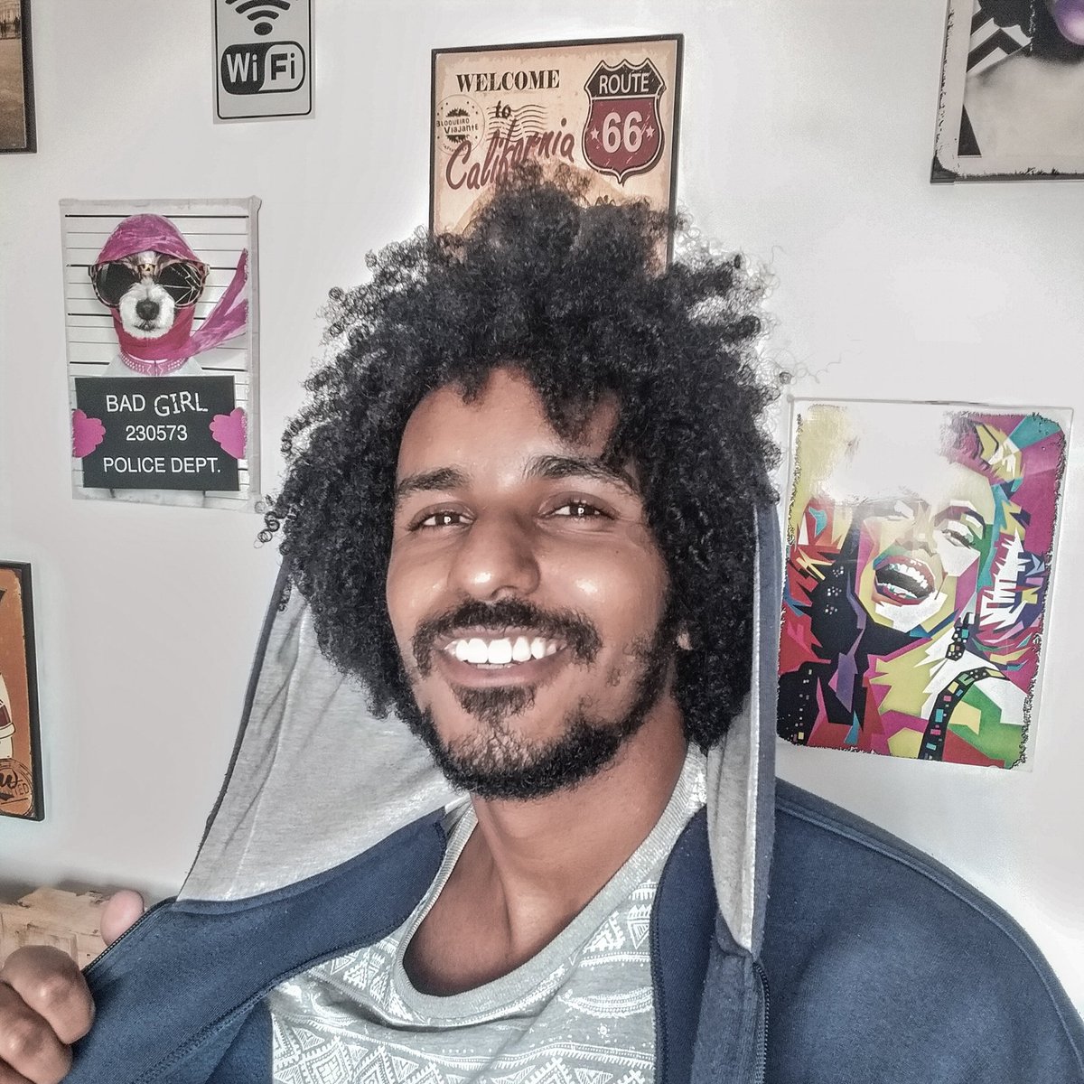 dciprianno's tweet photo. Aproveitando o frio pra usar moletom quentinho 🤤❤️
#poderlgbt #LGBTQ #LGBTQsegueLGBTQ #LGBTQsNoTopo https://t.co/QpDhi6It1H