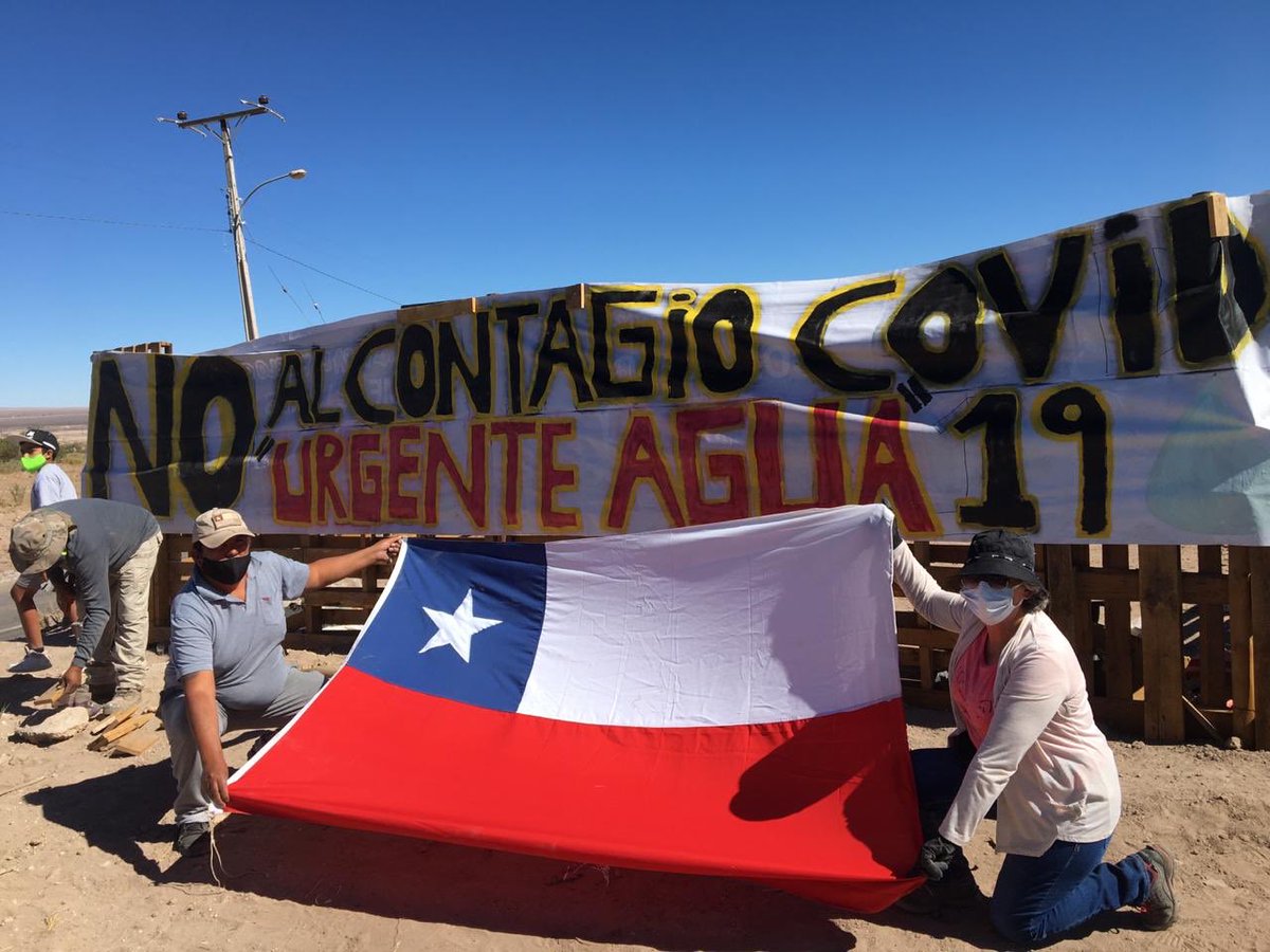 MesaVida's tweet photo. Hoy se movilizaron pobladores que habitan en sector #ChunchuriPoniente que NO tiene acceso al #Agua, sumándose a la crisis sanitaria que demanda Asoc. Indígena Machaj Inti. Agua urgente para #Calama. https://t.co/wJ9rguUIlZ